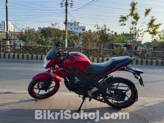 Suzuki gixxer monotone